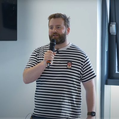 Support Engineering @supabase | Building MicroInfluencer (moneyball for influencer marketing) | https://t.co/cOKFceoSpP amateur rugby player