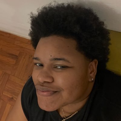 callmedzudza's profile picture. provoco muito e sou bem infantil.