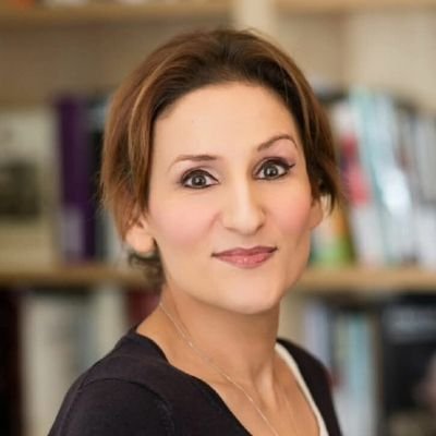 Writer, director, producer, actor & podcaster (@priceoflovepod).
AD of @shadowroad, @firesidefolks & @UnbrokenFest.
Member of @StageDirectors & @Soc_of_Authors