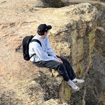 gabetaylo's profile picture. digital creative | uoregon '25