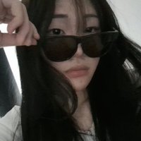 으아 (@seouxz) 's Twitter Profile
