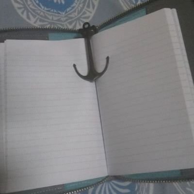 bibliophilia_P's profile picture. 本と甘いお菓子が大好き。
アイマスのP。成人済。
舞台にハマり中。