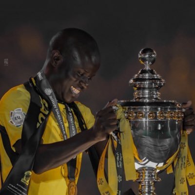 z_i75's profile picture. لطفه يجري و عبده لا يدري ❤️.