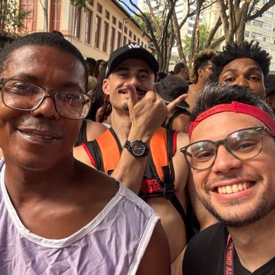 Caiçara morando no interior e tentando fazer músicas - Prod. Audiovisual/Musical
