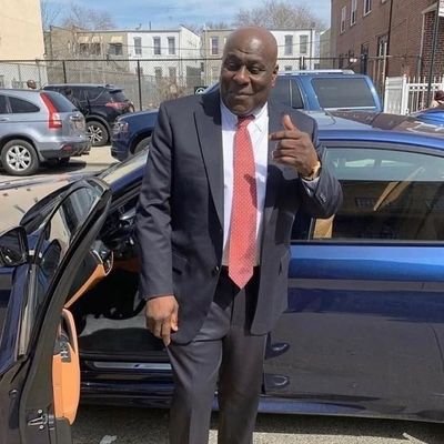 I'm helping broke and college students financially for my first 100 followers. Who's next !!!