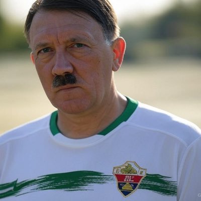 me gusta el fútbol los coches las chupas de cuero las motos los coches el fútbol el balon el sonido de las motos y odio profundamente a los judíos