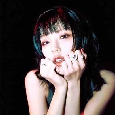 YeZii_inVasion's profile picture. 