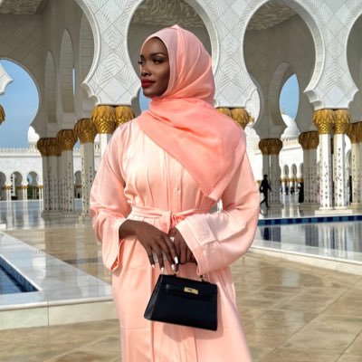 UNUSUAL SINCE BIRTH 👸🏾MissInterglobalUganda2021 MissUgandafinalst2019. MissTourismEastern2018. @manUtd🩸ALTRUIST @ ANNIE HOPE FOUNDATION
