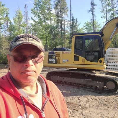 ian260232298437's profile picture. Follow me on my offgrid homestead  journey, and look for me on my YouTube channel as well.
@russhomesteadtreks4518
