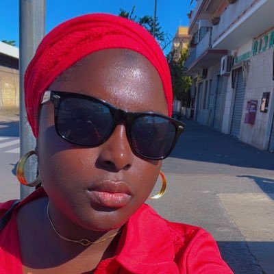 just living life as it comes and grateful for each day🥰😌 instagram: @ julia_the_ii proudly Chelsea FC fan