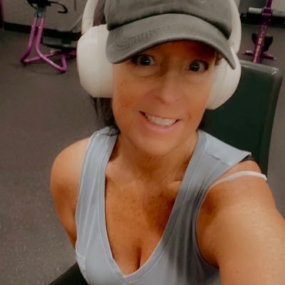 kcossey's profile picture. MAGA 🇺🇸♥️