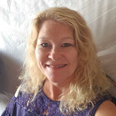 rconnie138's profile picture. JESUS IS KING!