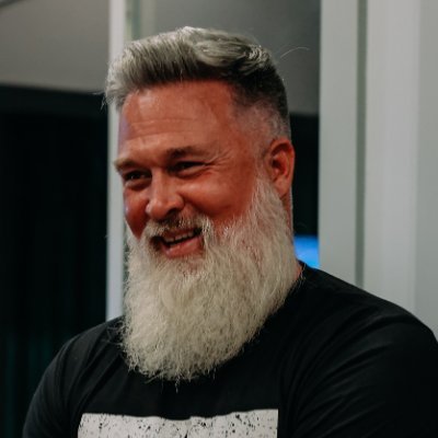 Founder of Willy Shine Bar & Beverage Consultancy.