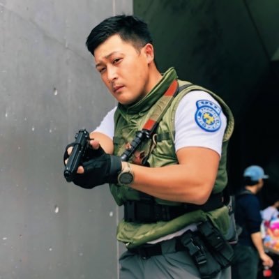 campercosplay's profile picture. 筋トレおじさん！！キャンプ、アウトドア大好きマン！！関東中心に活動😕バイオハザードのクリスとNARUTOのアスマ 先生やっています！無言フォロー等やっちゃいますがよろしくお願いします🙇‍♀️