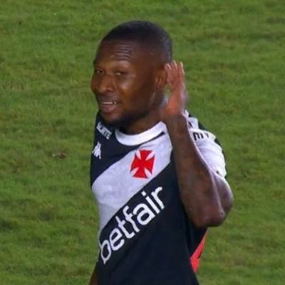 cocota bota ovo quando balança a bundinha no baile