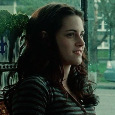 🪵 multifandom ! ⋆˙⟡ —— currently in forks , 2004 .. || (_ _).。o○ twilight gbshb ,, that one lily evans oomf ~🍸