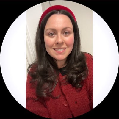 Profe de español, italiano y francés @TaylorHS1982. Lingo lover, mental health advocate and iced coffee addict 🇪🇸🇫🇷🇮🇹🧠🧋 #mfltwitterati