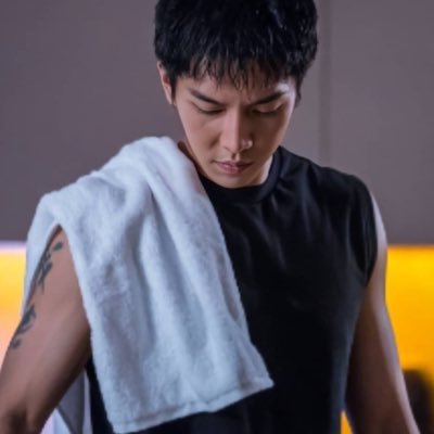 I am hot-headed, stubborn, brave and willing to do anything that will bring justice to all those bad guys. Cha Dal-Geon(Gun)