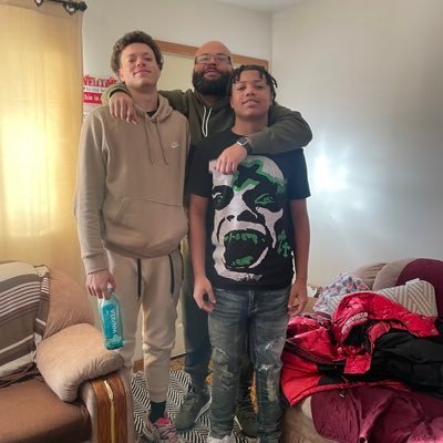 SimonsSamDFP86's profile picture. 