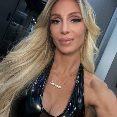 Paola_t544's profile picture. 