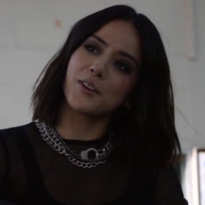 Trans, Lesbian, (semi)Writer, AuDHD-er. #DaisyLives #AgentsofSHIELDForever #Saveagentsofshield :3