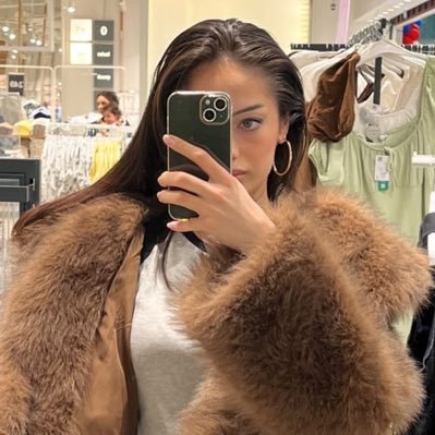 kurqumvar's profile picture. 