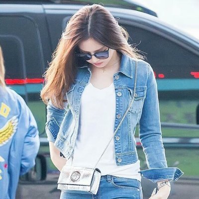 bea__66's profile picture. ساڈے "ہاسیاں" پچھے 'دکھ" دیویاں وانگر بلدے پر اسیں کسے نوں" تپش" نئیں ہون دیندے 💔