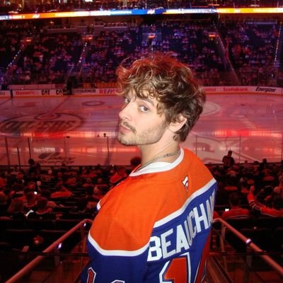fhabllo142102's profile picture. um pequeno príncipe