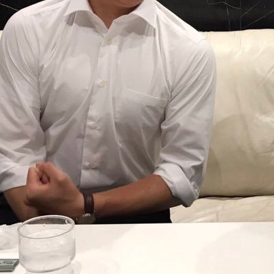 30歳/帰国子女/20カ国以上渡航経験有/体育会/野球部/料理/資産形成/積立NISA/個別株/米株/元商社マン今は、色々仕事してます。株のお話できる方とか嬉しいなあ。