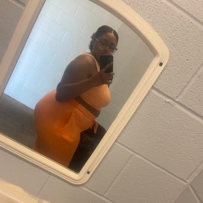 theyenvyjada22's profile picture. ༻𝙼𝚣.Royal༺ STL| DTX| ATL📍 STR8 female Content Creator🍑💦 Under Construction🔨🔩🧱