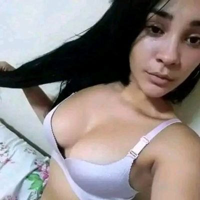 En este rincón secreto donde lo cotidiano se vuelve deseo,mis publicaciones diarias son solo un pequeño adelanto de lo q soy capaz de mostrarte.En cada imágen