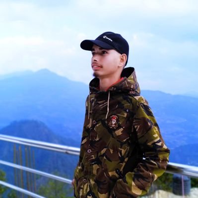 sarojcp12's profile picture. के हेरेको