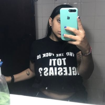 28 ♈. Cuerva y Peronista.