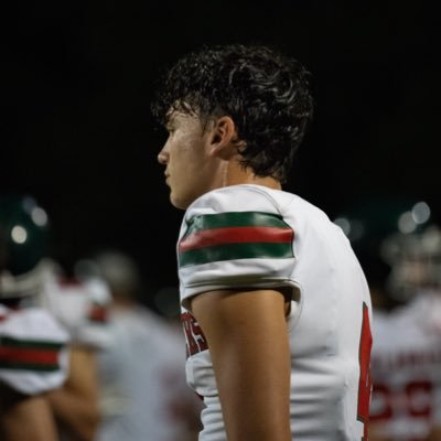 6' 175 lbs | WR | C/O 2026 | The Woodlands HS | 3.9 GPA | 🏈👟 | 13-6A Academic All-District | peytondip2@gmail.com | @Fury7v7 |