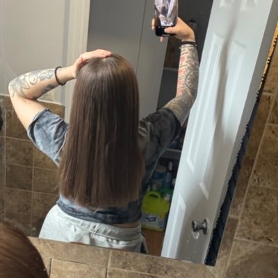 DoYouKnowSnazz's profile picture. 1 Of None 😚