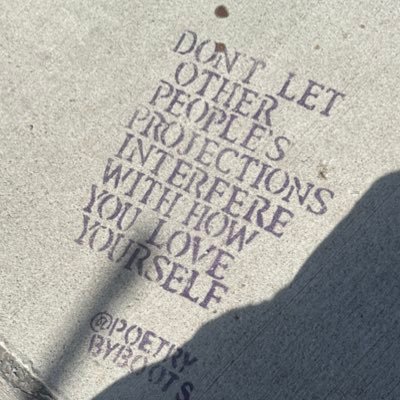 AmberDArtistry's profile picture. 