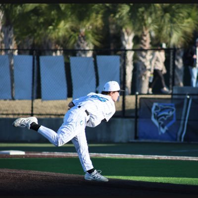 HenryElizondo6's profile picture. 5’8 175 RHP Oceanside Collegiate Academy 2027/610-545-9854/ 16 years old