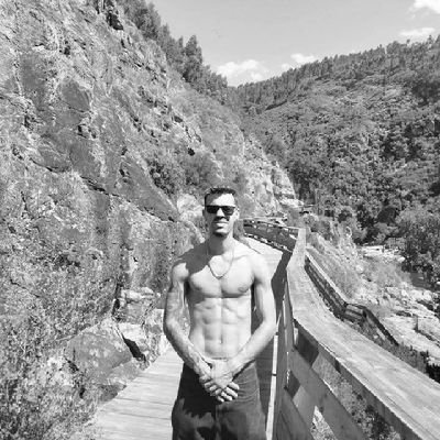 Humble, Kind and Lover
Boxing 🥊
Portuguese
priv. account