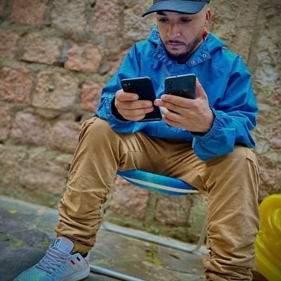 🎤 Baixinho no Mundo do Rap
📍 RS | Cultura Hip-Hop na veia
🗣️ Entrevistas, lançamentos e atitude
🎥 Insta & YouTube: @nomundodorap
📩 Contato: 51999768885