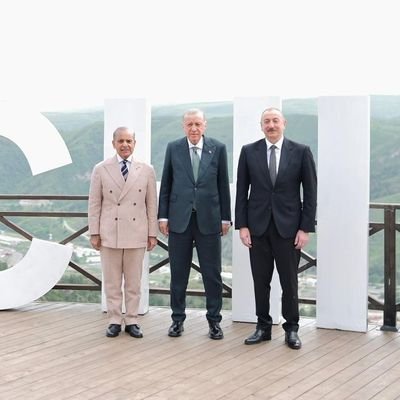 k6a4a9n1's profile picture. OĞUZ SOYLU!!!...𐱅𐰇𐰼𐰚...🇦🇿 🇹🇷 🇺🇿 🇰🇿 🇹🇲 🇰🇬 🐺 Milliyətçiyəm! 

YAŞASIN TÜRK MİLLƏTİ,YAŞASIN TÜRK DÜNYASI!