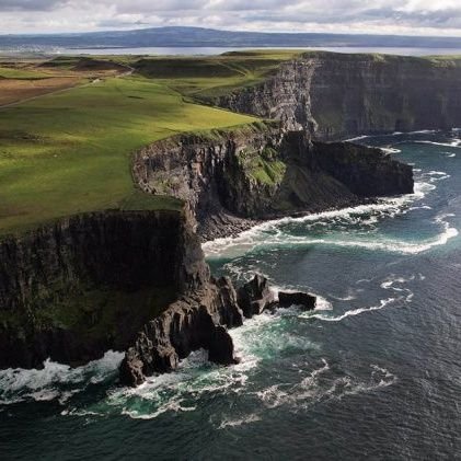Politics, sports, crypto. Ireland/UK ☘️
If you're far left you're usually far from right