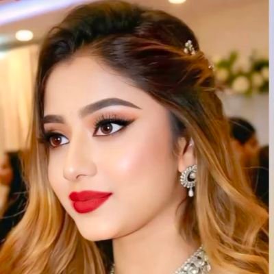 One has to travel alone, there are no successful companions for every journey..!!!
Ns... 🖊️