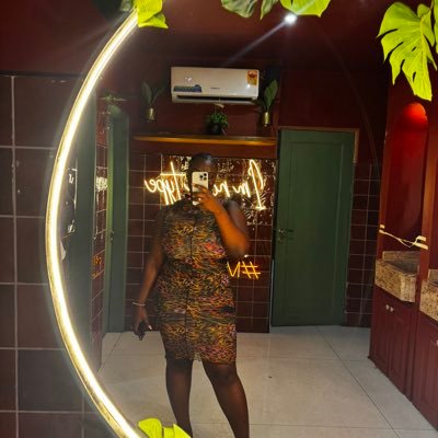 Niqueeeee3's profile picture. 