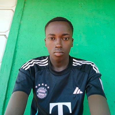 Rogers189598's profile picture. An Arsenal fan.⚽⚽⚽.
Football is bae.