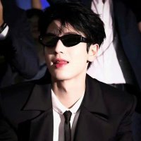 Galih (@trawql) 's Twitter Profile