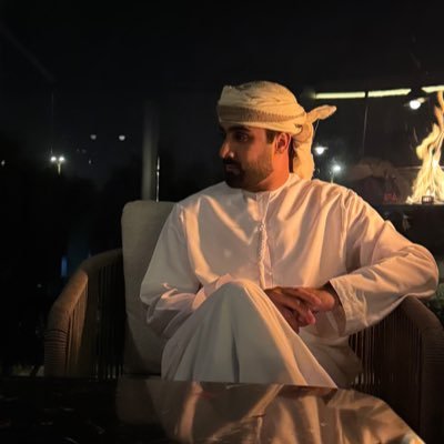 جاني وانا مالي بالمحبه ميول حببني بسوالف ماكنت أحبها 🖤.