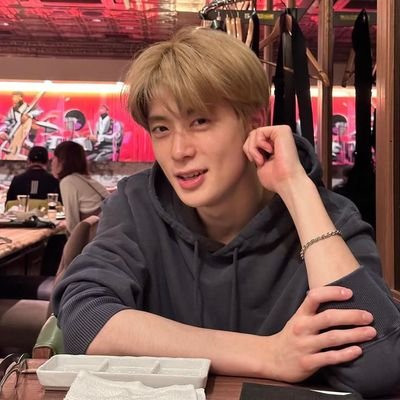 IcaaGRLNB's profile picture. J