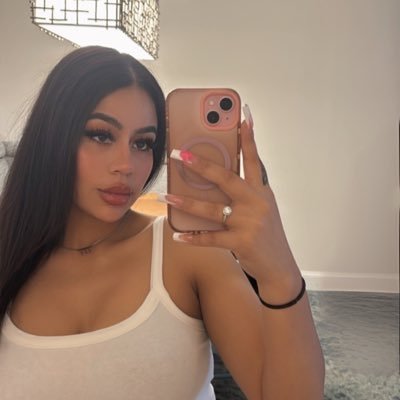 aliicialeonardo's profile picture. 