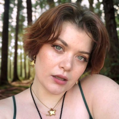 Women & Disability Grad Student š Chronic illness, cults & capitalism = my villain origin story š± Oversharing on mental health & ranting about feminism