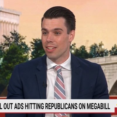 Comms Director @HouseMajPAC and @HouseForward | Former @GaryPeters @AmyKlobuchar @taxmarch @JumaaneWilliams @cynthianixon | Suffering @Mets fan